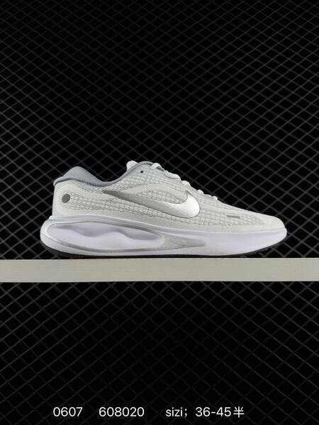 Nike ComfiRide black grey EU 36-45 running