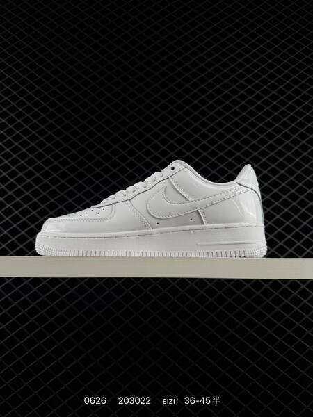 Nike Air Force 1 07 triple white EU 36-45 sneaker