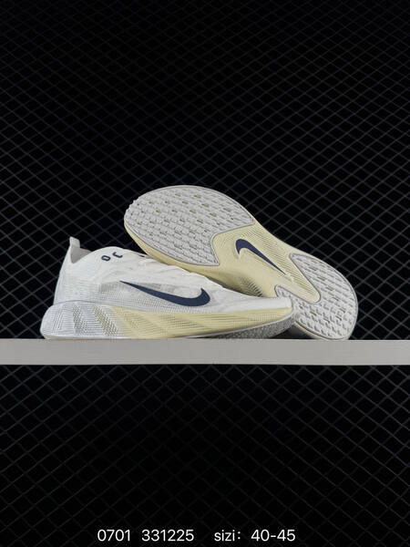 Nike Ava Rover White Red Grey EU 40-45 running shoe