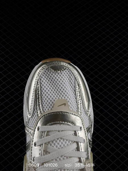 Nike V2K Run white silver light beige gum EU 35 5-45 lifestyle