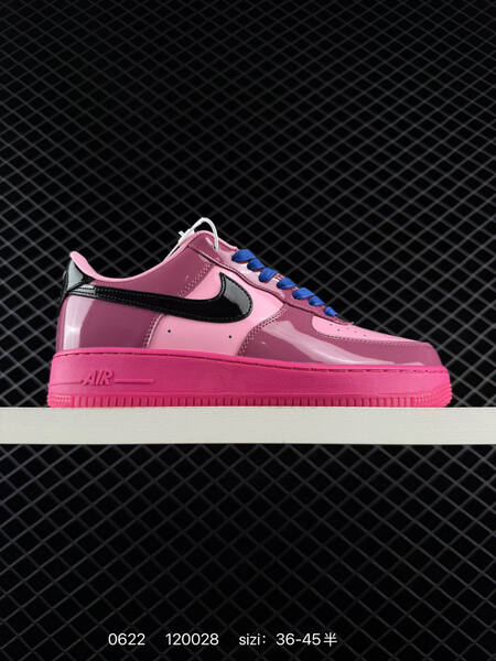 NIKE AIR FORCE 1 07 LV8 IO4489 Size 36 3 lifestyle