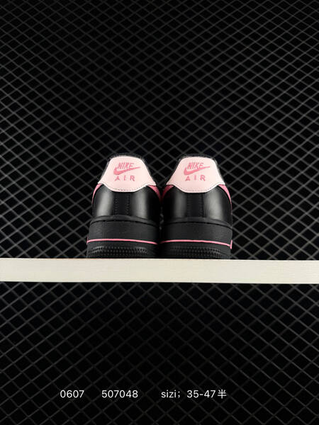 Nike Air Force 1 07 Low black light pink EU 35-47 lifestyle