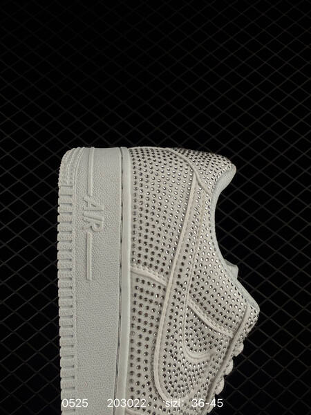 Nike Air Force 1 07 Low white silver EU 36-45 lifestyle