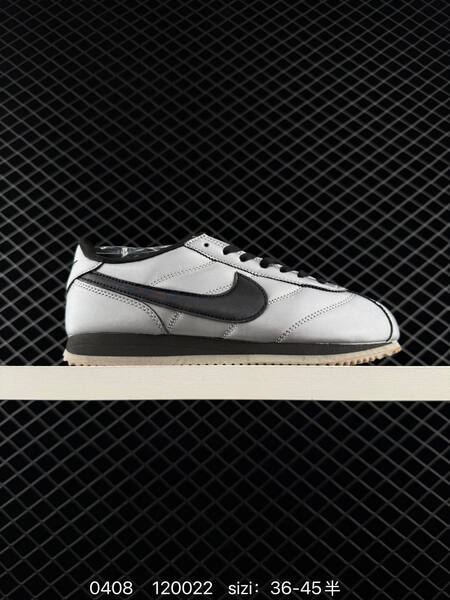 Nike Women s Classic Cortez Leather SE Valentine Nike lifestyle