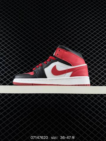 NIKE AIR JORDAN 1 MID Lifestyle (BS-70247)