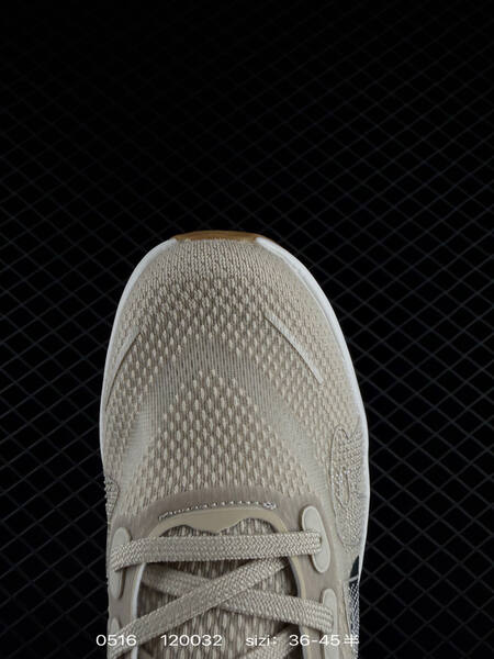 Nike VOMERO PREMIUM ReactX Air Zoom lifestyle