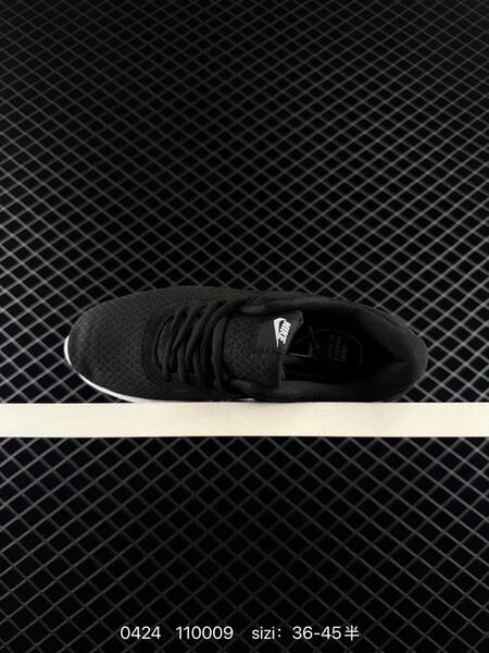 Nike Tanjun Black White EU 36-45 with half sizes running lifestyle