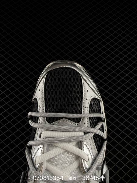 Nike V5 RNR silver black white khaki EU 36-45 running