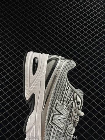 New Balance 740 Silver Grey White Black EU 36-44 Sneaker - Unisex (BS-83424)