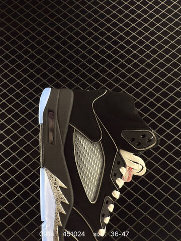 Jordan Air Jordan 5 Retro Black Metallic Reimagined Black Metallic Silver White EU 36-47 Basketball Shoe - Unisex (BS-80718)