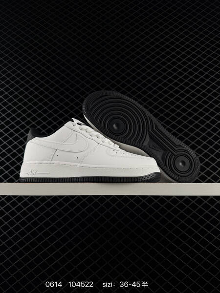 NIKE AIR FORCE 1 07 LV8 CT7724-111 Size lifestyle