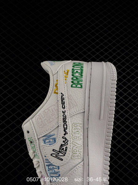 NIKE AIR FORCE 1 07 LV8 IO9739 Size 36 lifestyle
