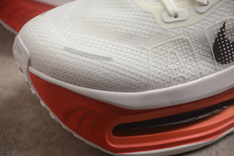 Nike Vomero Premium White Black Blue Red Running Shoe (BS-59725)