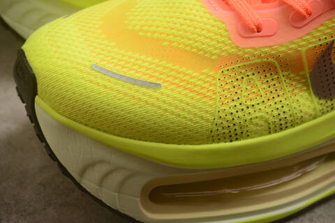 Nike VOMERO PREMIUM Lifestyle (BS-59717)