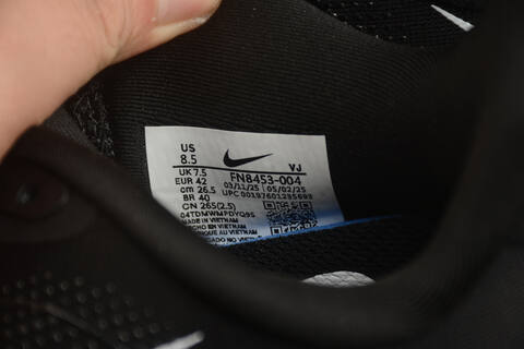 Nike Vomero Premium Black White Running Shoe (BS-59723)