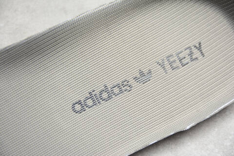 Yeezy 350 V2 BB1826 Grey Orange Beige Sneaker (BS-87532)
