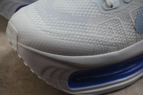 Nike VOMERO PREMIUM Lifestyle (BS-59732)