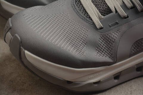 On Running Cloudflow 5 Grey White US 7 EU 40 UK 6 5 JP 25 Running Shoe Running Sneakers - Men's (BS-59847)