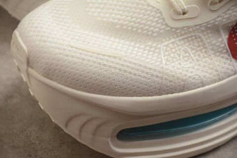 Nike VOMERO PREMIUM Lifestyle (BS-59720)