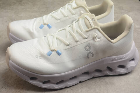 On Cloudtilt Beige Purple White US 8 EU 41 UK 7 5 JP 26 Running Shoe Running Sneakers - Men's (BS-59458)