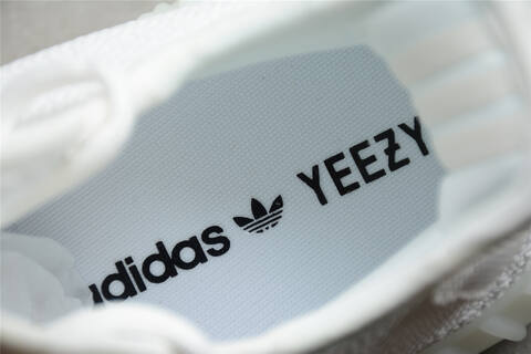 Yeezy Boost 350 V2 CP9366 Triple White Cream Sneaker (BS-87520)