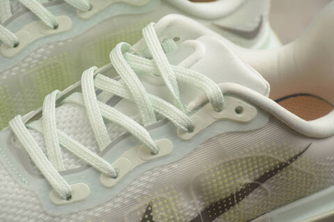 Nike Vomero Premium White Beige Orange Neon Green Running Shoe (BS-59712)