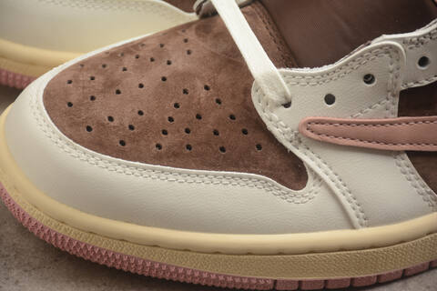 Travis Scott x Air Jordan 1 Low OG DZ4137 206 Lifestyle (BS-59619)