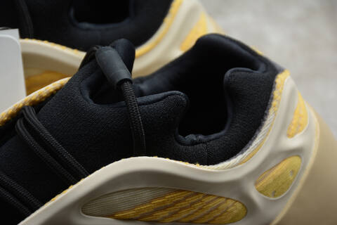 Yeezy 700 V3 Srphym G54853 Cream Yellow Beige Black Sneaker (BS-87558)