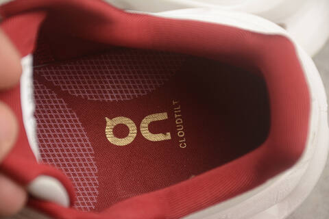 On Running Cloudtilt White Red Brown US 7 EU 40 UK 6 5 JP 25 Running Shoe Running Sneakers - Men's (BS-59465)