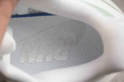 Nike VOMERO PREMIUM Lifestyle (BS-59711)