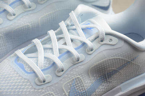 Nike VOMERO PREMIUM Lifestyle (BS-59732)