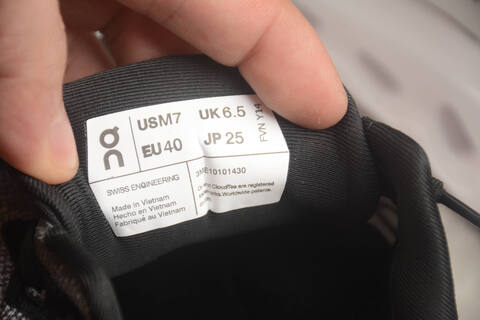 On Cloudtilt Black Ivory White US 7 EU 40 UK 6 5 JP 25 Running Shoe Running Sneakers - Men's (BS-59461)