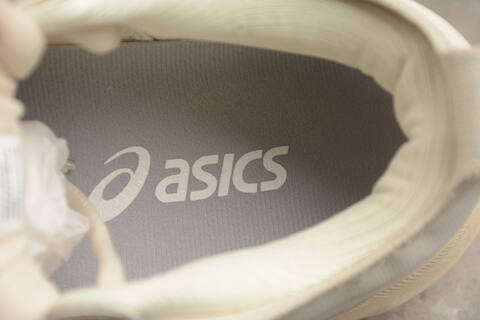 ASICS GEL KAYANO 31 1011B995 200 Birch White Cream Beige US 9 EUR 42 5 UK 8 CM 27 Running Shoe Running Sneakers - Men's (BS-59582)