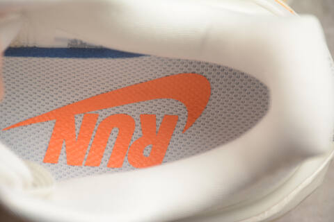 Nike Vomero Premium White Orange Blue Running Shoe (BS-59727)