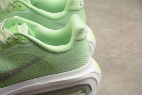 Nike VOMERO PREMIUM Lifestyle (BS-59721)