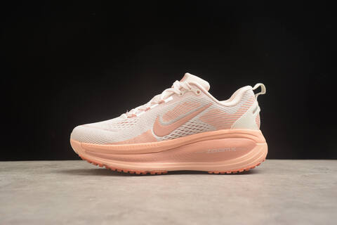 Nike Vomero 18 HM6804 601 Light Orange EU 36 5 Running Shoe - Women's (BS-59448)