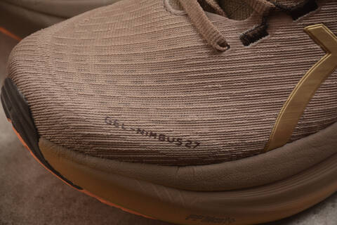 ASICS GEL NIMBUS 27 1012B816 020 Taupe Brown Beige US 8 5 EU 42 UK 7 5 CM 26 5 Running Shoe Running Sneakers - Men's (BS-59736)