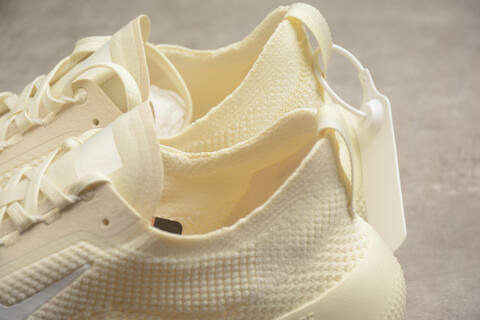 Nike Free Run 2025 HF2720-101 Pale Cream White Running Shoe (BS-59469)