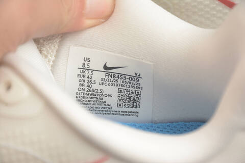 Nike VOMERO PREMIUM Lifestyle (BS-59720)