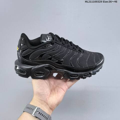 Nike Air Max Plus TN Black White EU 36-46 Running Shoe - Unisex (BS-61053)