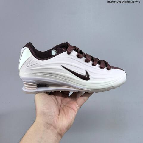 Nike Shox R4 IQ3364-627 Off White Burgundy Light Pink EU 36-41 Sneaker - Unisex (BS-61310)