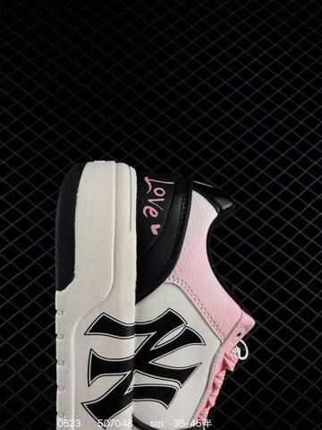 MLB Chunky Liner White Black Pink EU 35-45 Sneaker Casual Sneakers - Unisex