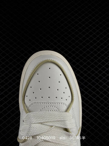 MLB Chunky Liner Classic White Light Beige EU 36-45 Sneaker Casual Sneakers - Unisex