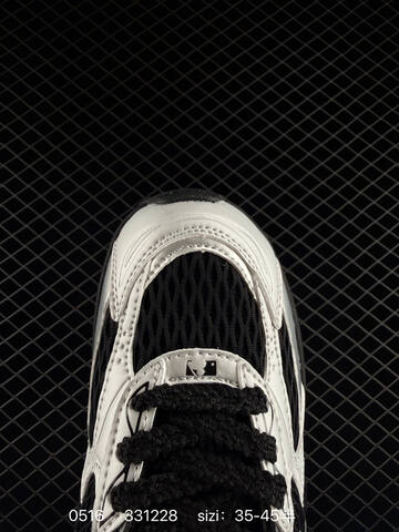 MLB Big Ball Chunky Curve NY Silver Black EU 35-45 Sneaker Casual Sneakers - Unisex