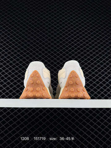 New Balance 327 Beige Light Grey Off White Gum EU 36-45 Sneaker - Unisex (BS-82508)