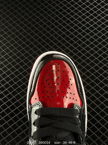 Jordan Air Jordan 1 Retro High 555088-101 Black Red White EU 36-46 Basketball Shoe - Unisex (BS-80705)