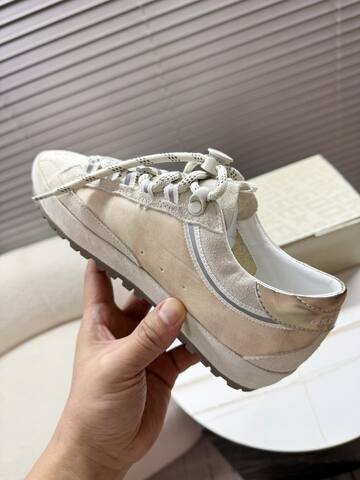 Golden Goose GGDB Golden Goose Off White Beige Silver Skate Shoe (BS-87397)