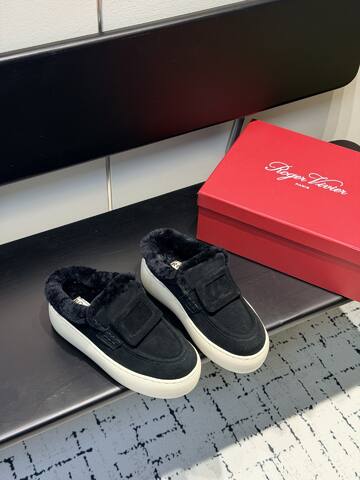 Roger Vivier NewViv Black White Sneaker (BS-87422)