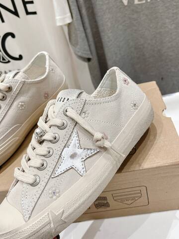 Golden Goose V Star Off White Silver Skate Shoe (BS-87497)