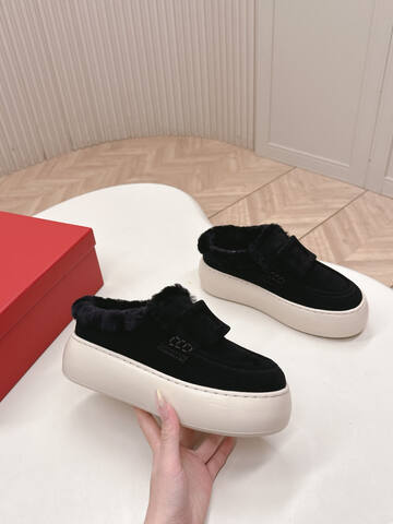 Roger Vivier NewViv Golf Fur Lined Mule Sneaker Black Off White (BS-87465)